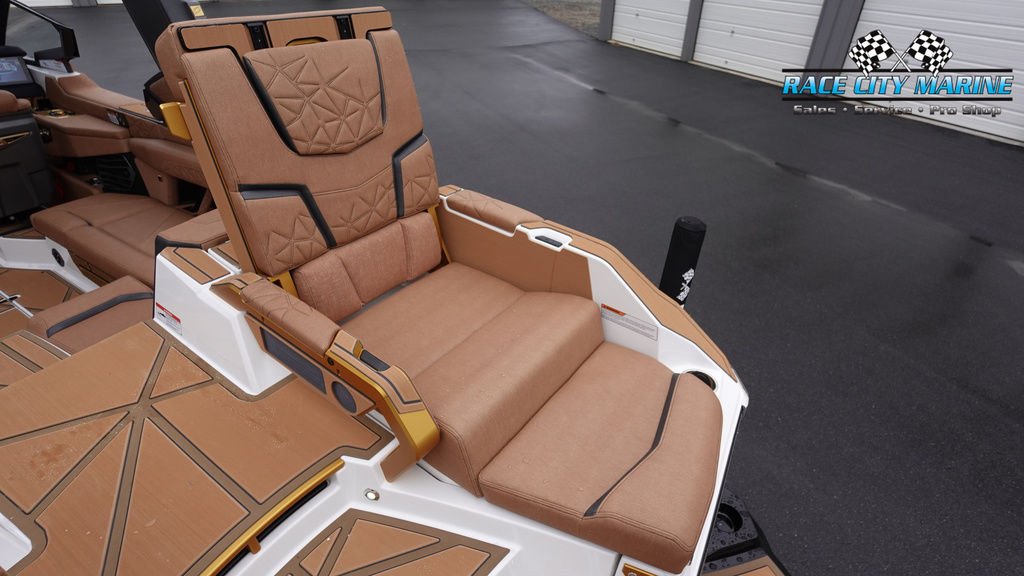 2025 Nautique P23