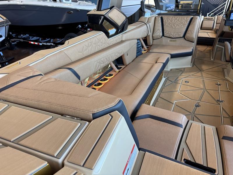 Nautique Boats G25 Paragon V-Drive 25 2025