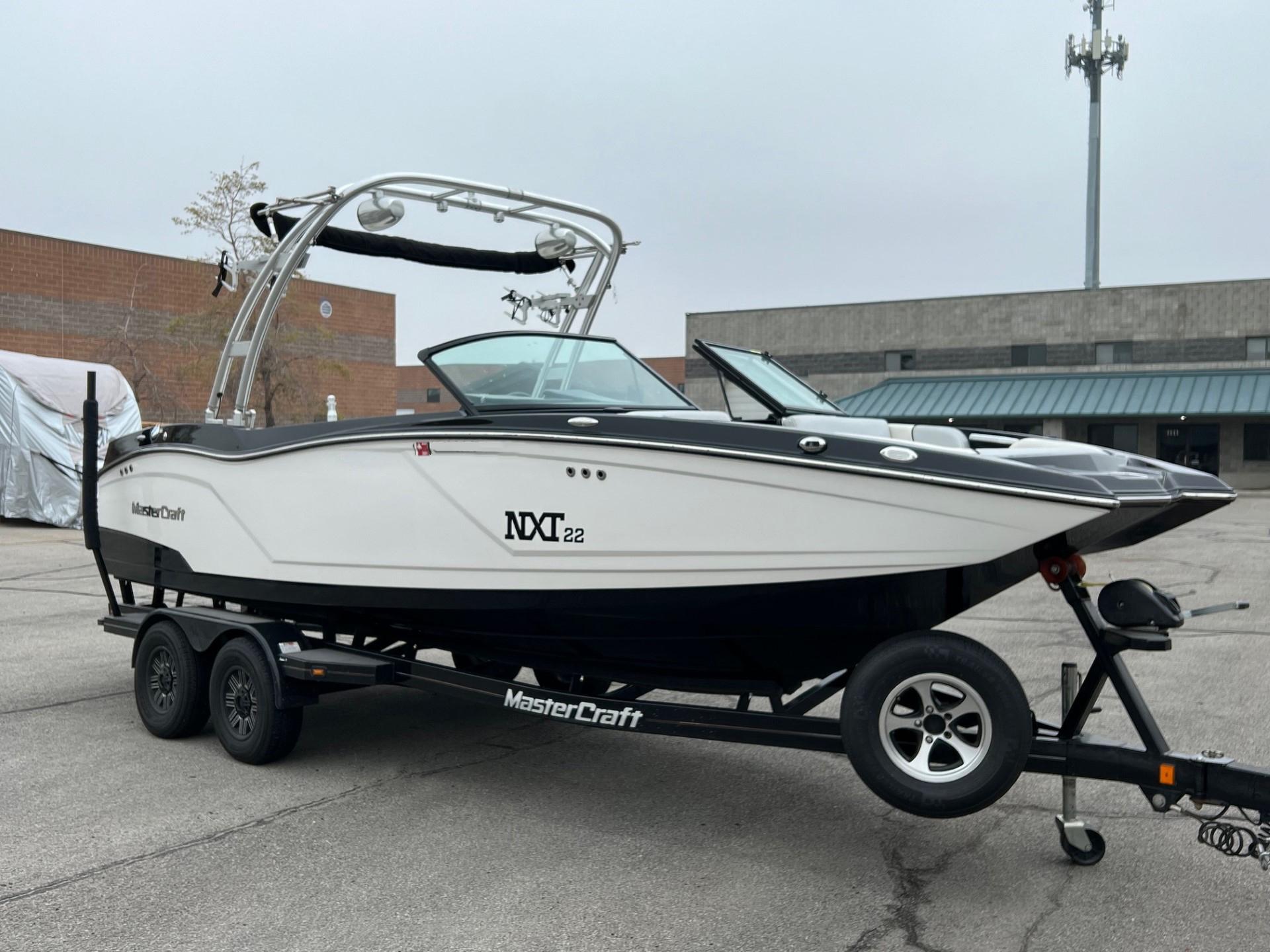 2016 Mastercraft NXT22