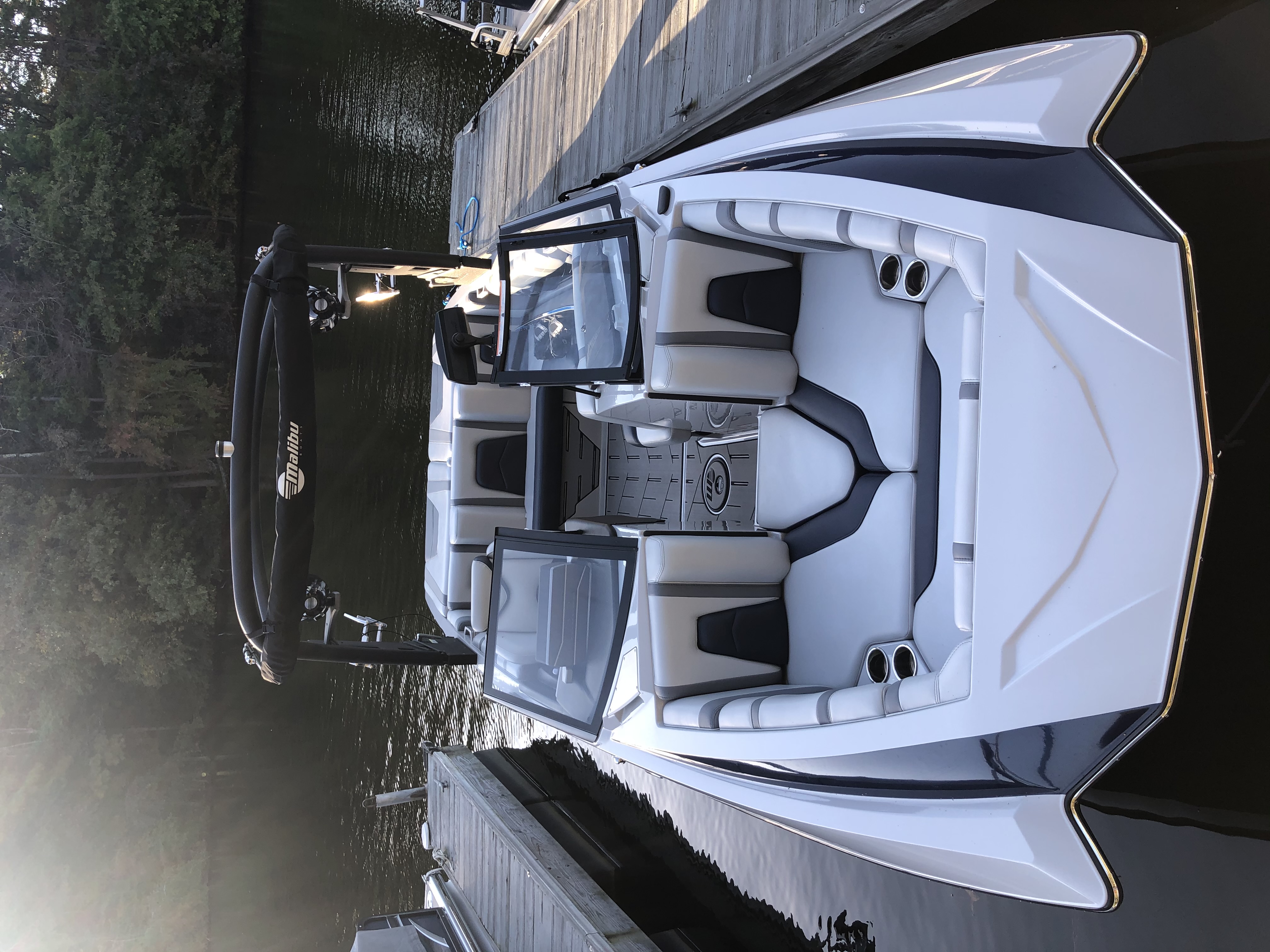 2019 Malibu 21’ MLX- REDUCED! $72,500