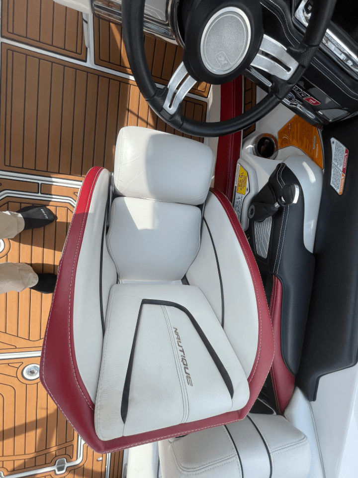 2014 Nautique G23