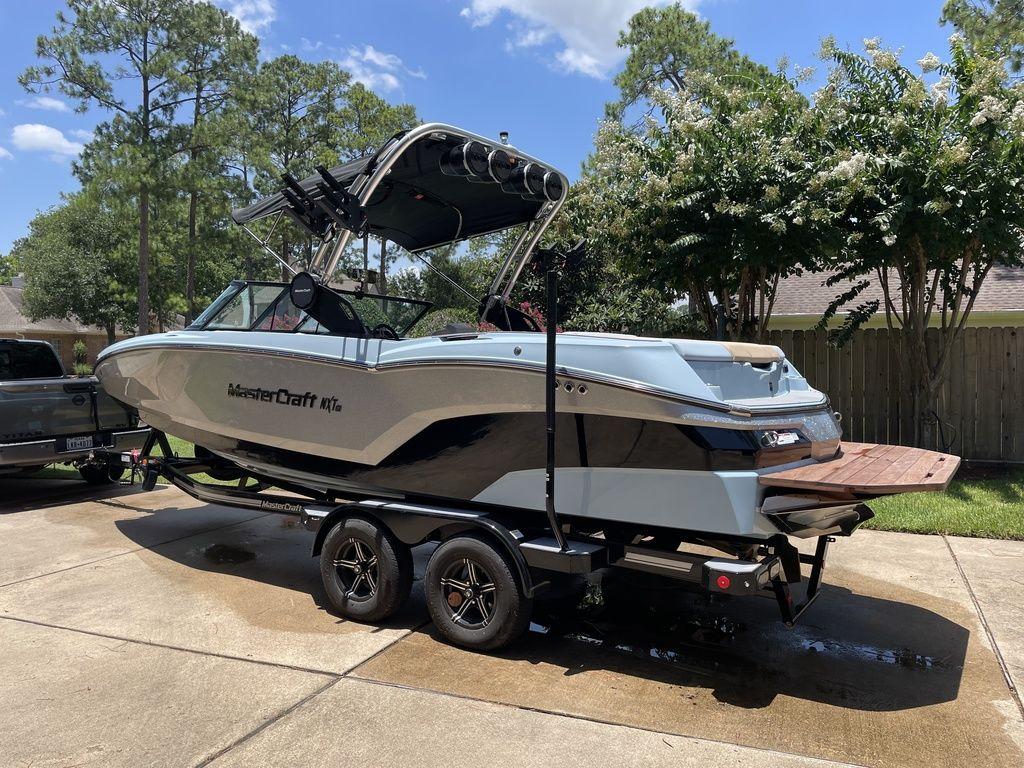 2024 MasterCraft NXT22