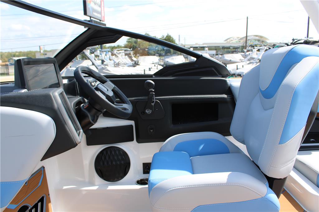 2024 Malibu 26 LSV