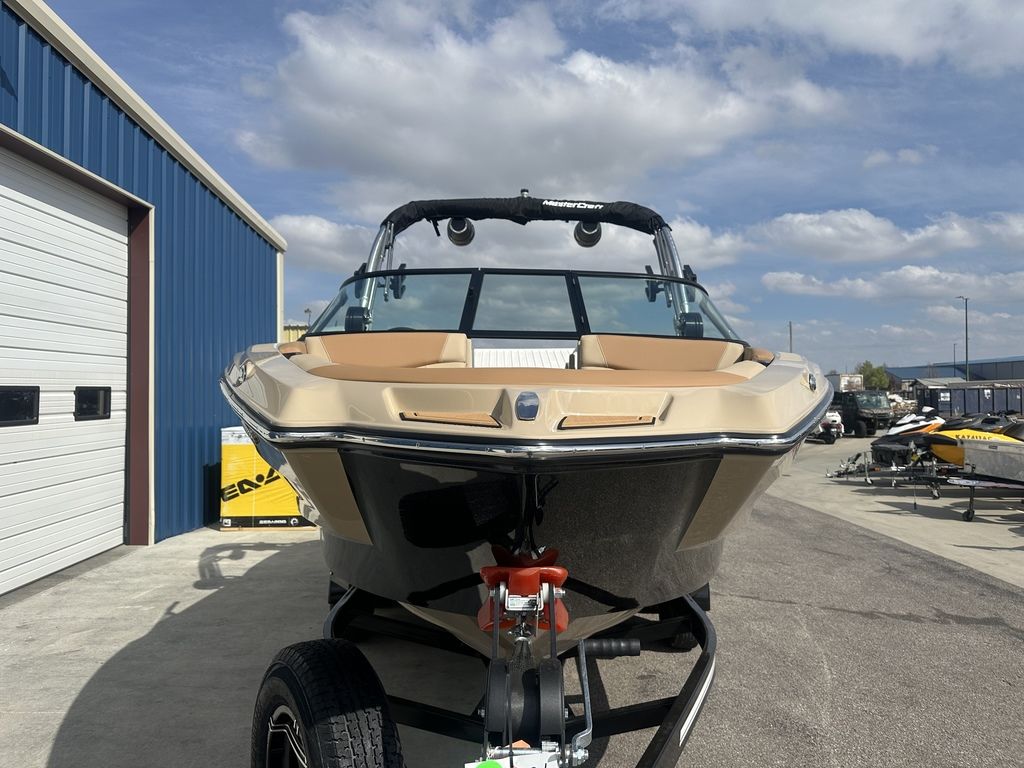 2024 MasterCraft NXT21