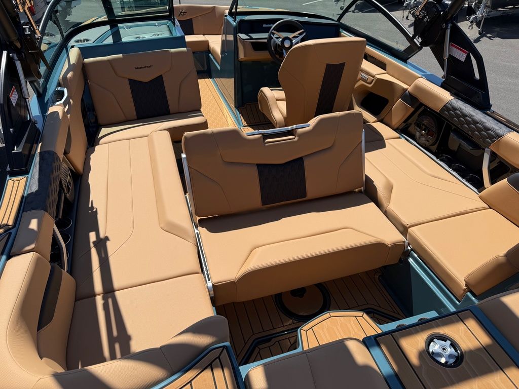 2025 MasterCraft XT22