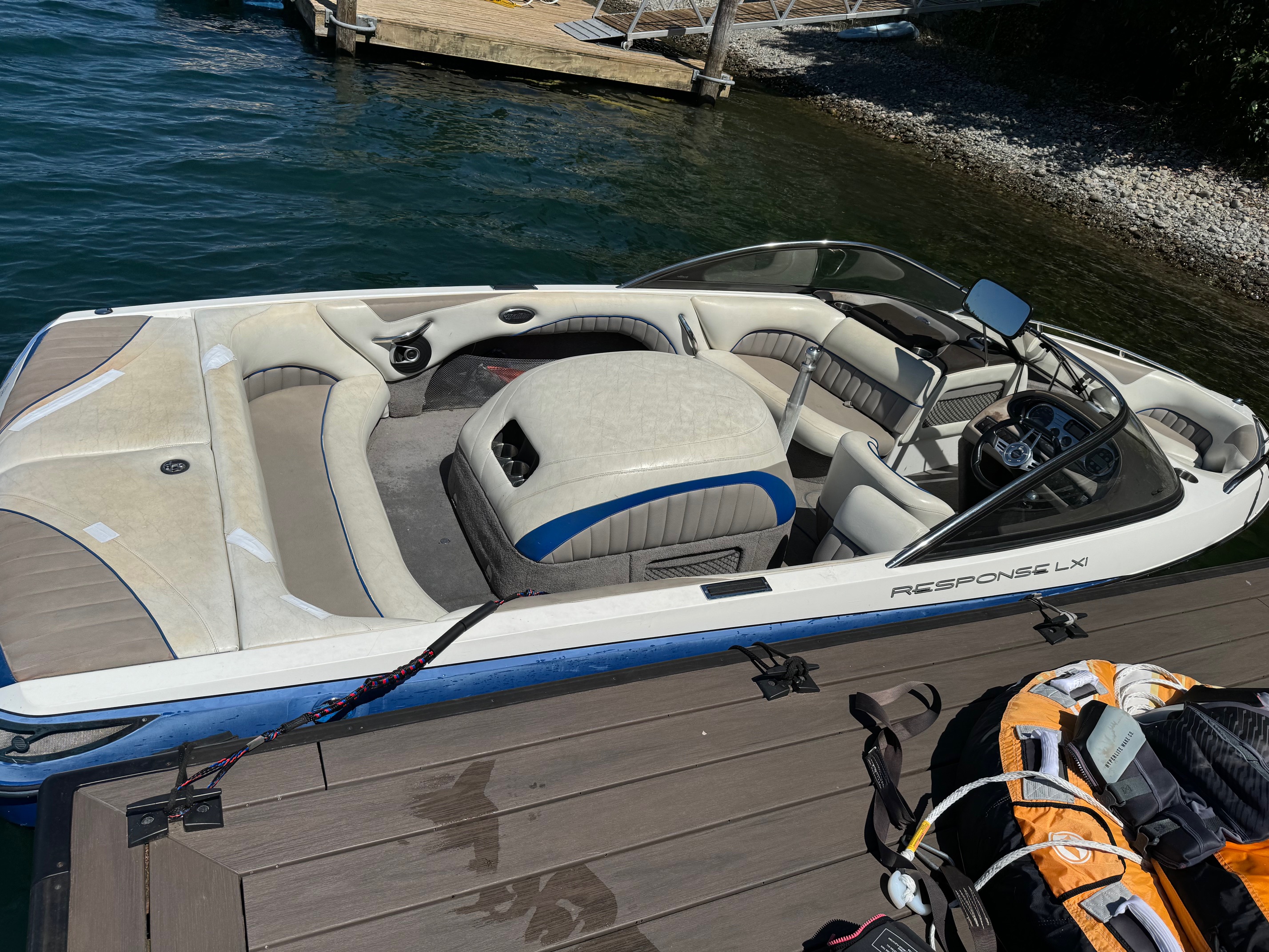 Malibu Response LXI ski / wakeboard boat