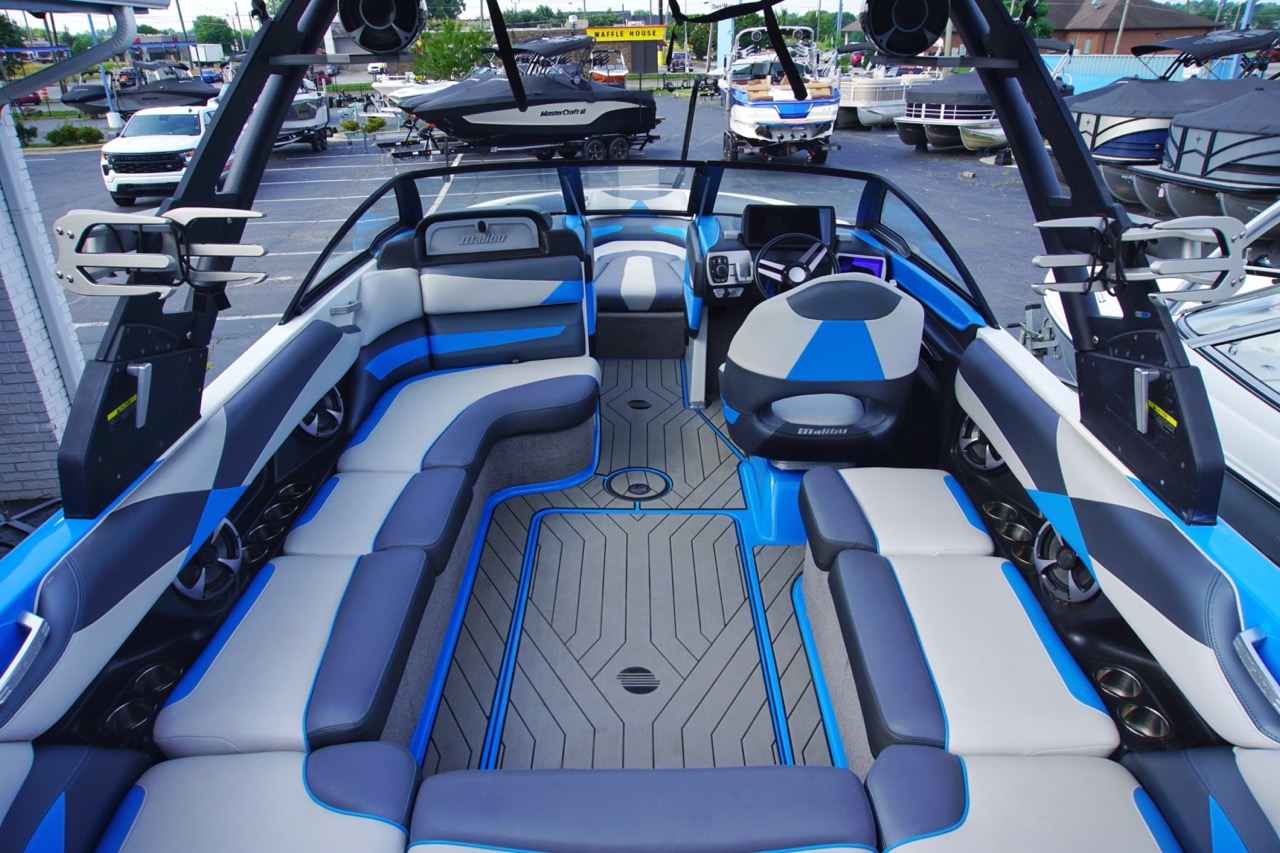 2017 Malibu Wakesetter 23 LSV
