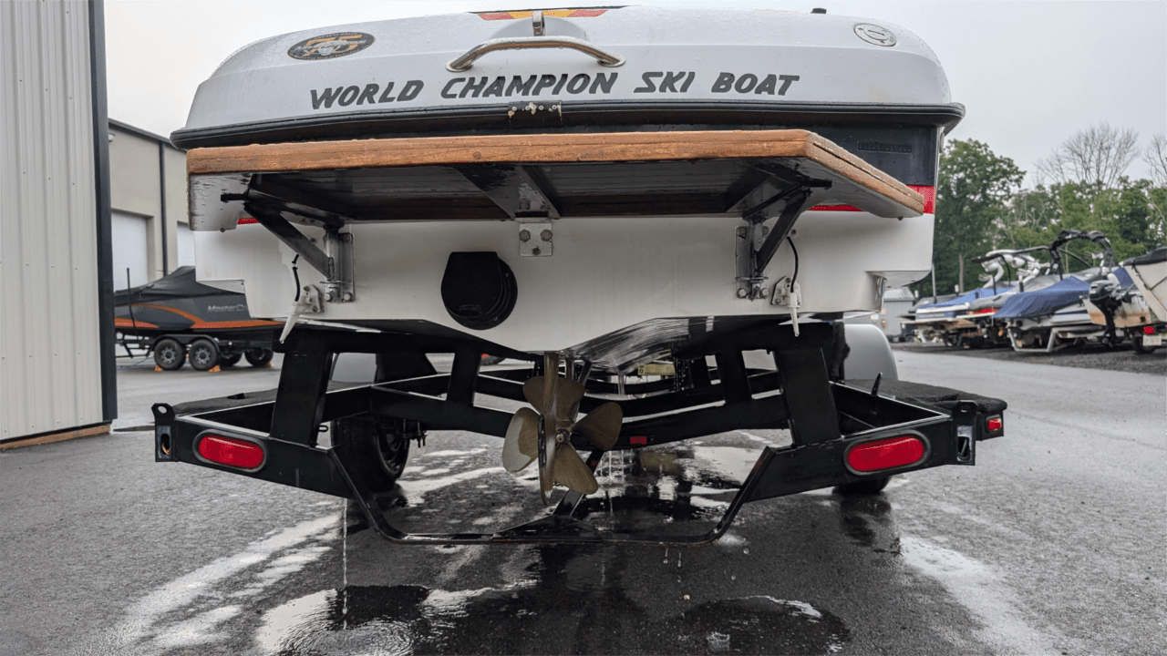 2000 Ski Nautique 196