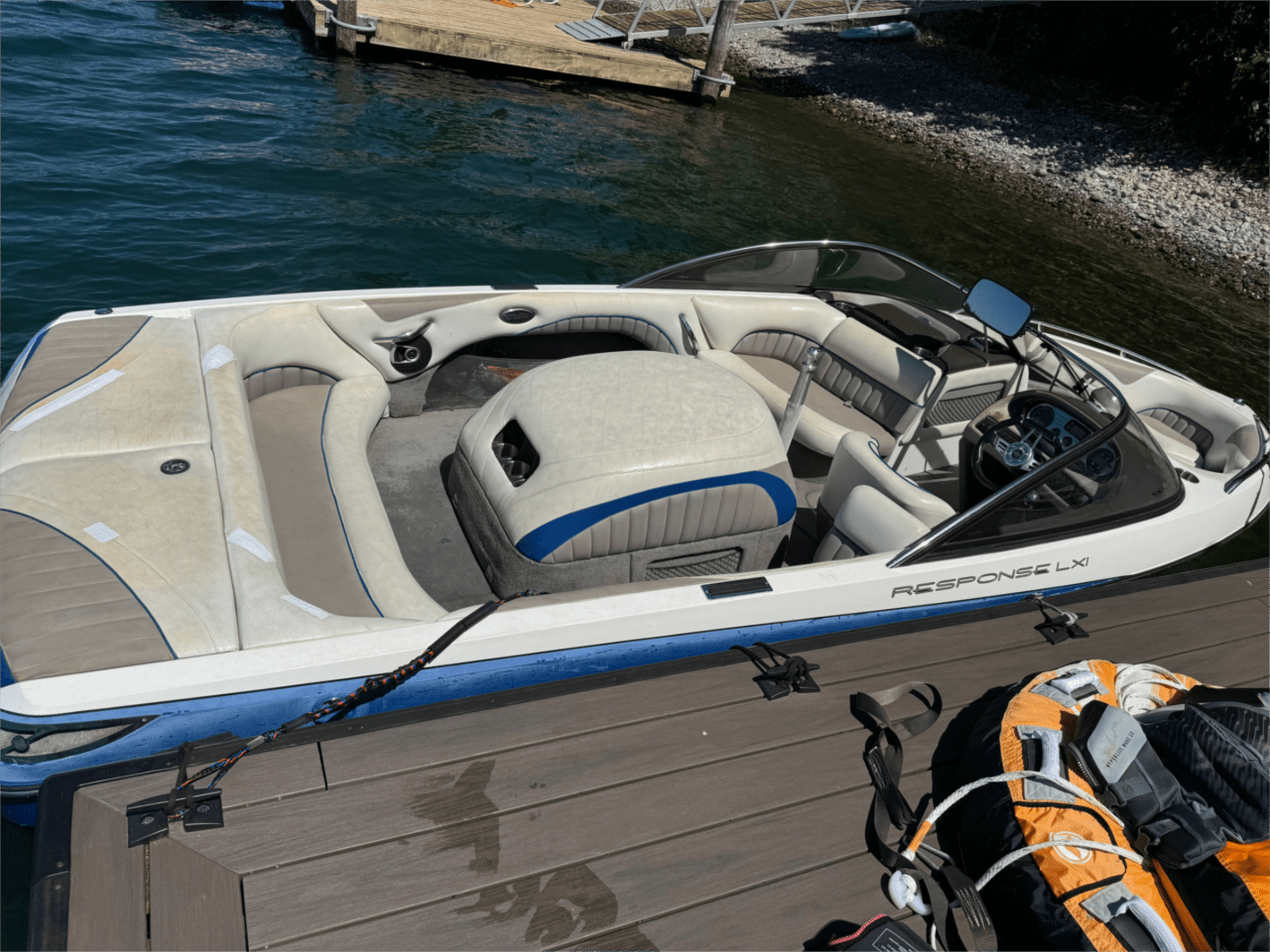 Malibu Response LXI ski / wakeboard boat