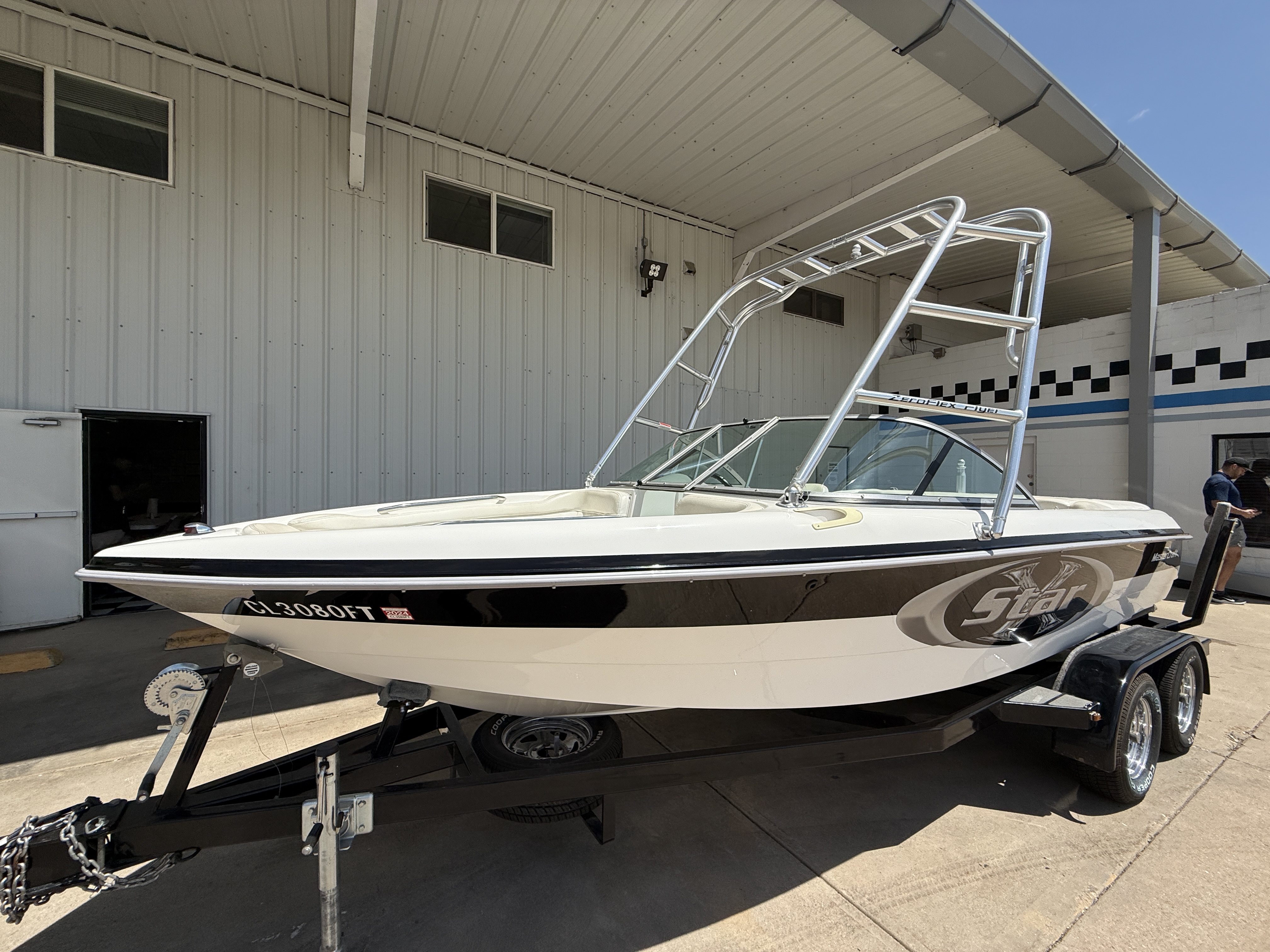 2024 Nautique G21