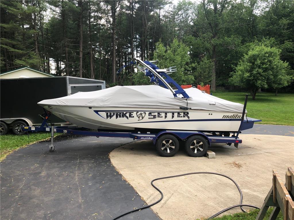 2013 Malibu Wakesetter 21 VLX Icon
