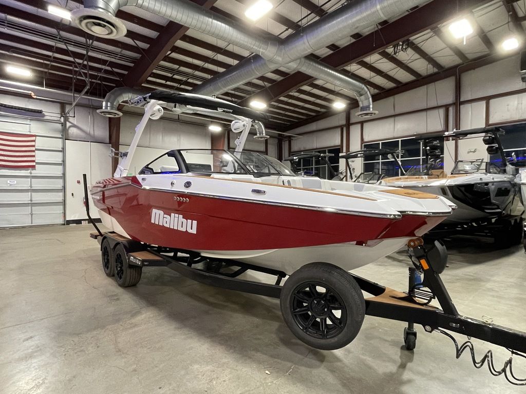 2025 Malibu Boats 23 MXZ