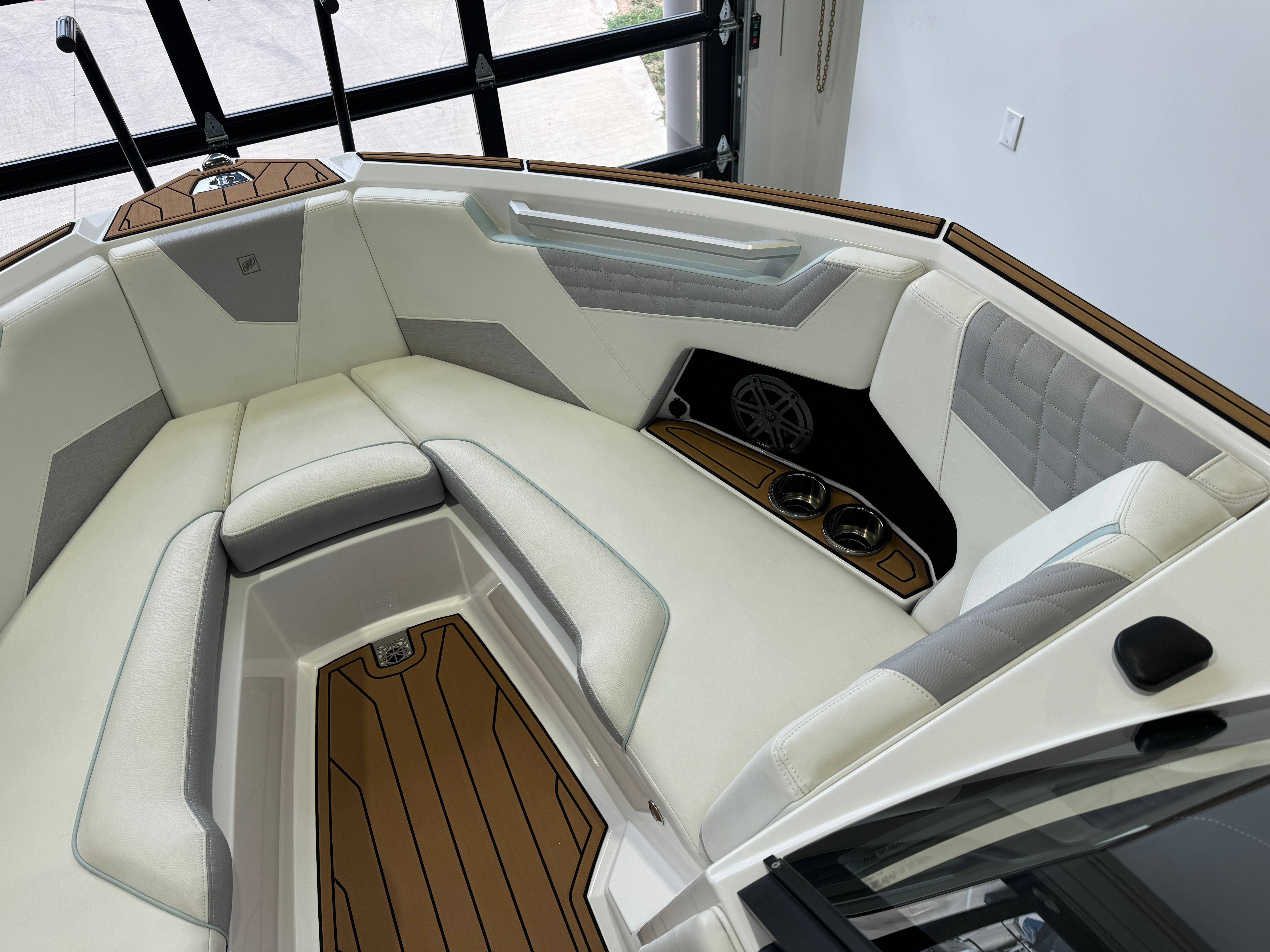 2022 Nautique Super Air Nautique S23