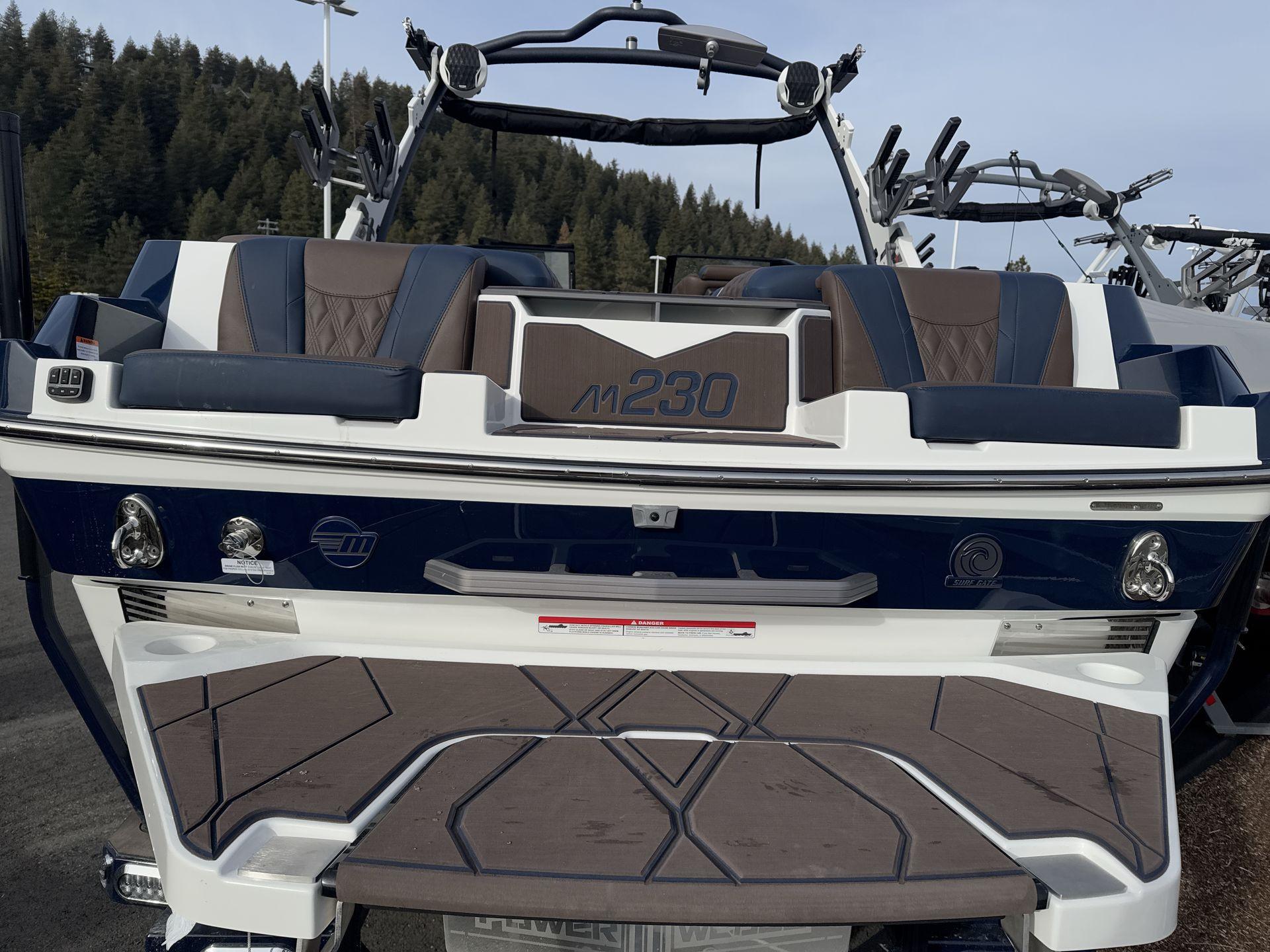 2025 Malibu M230