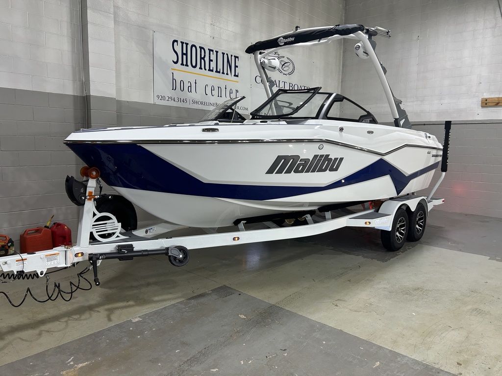 2024 Malibu Boats 22 LSV
