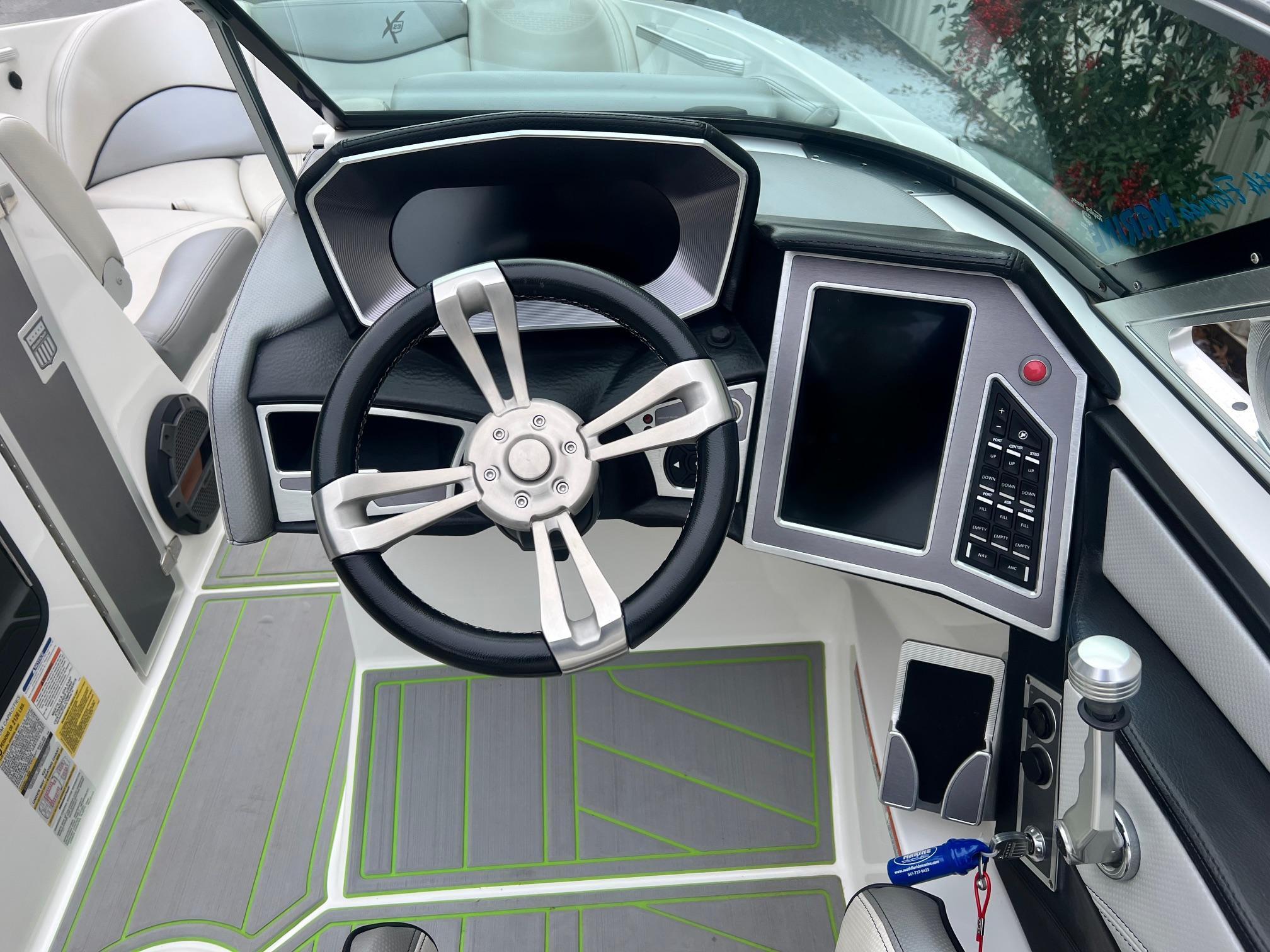 2018 MasterCraft X23