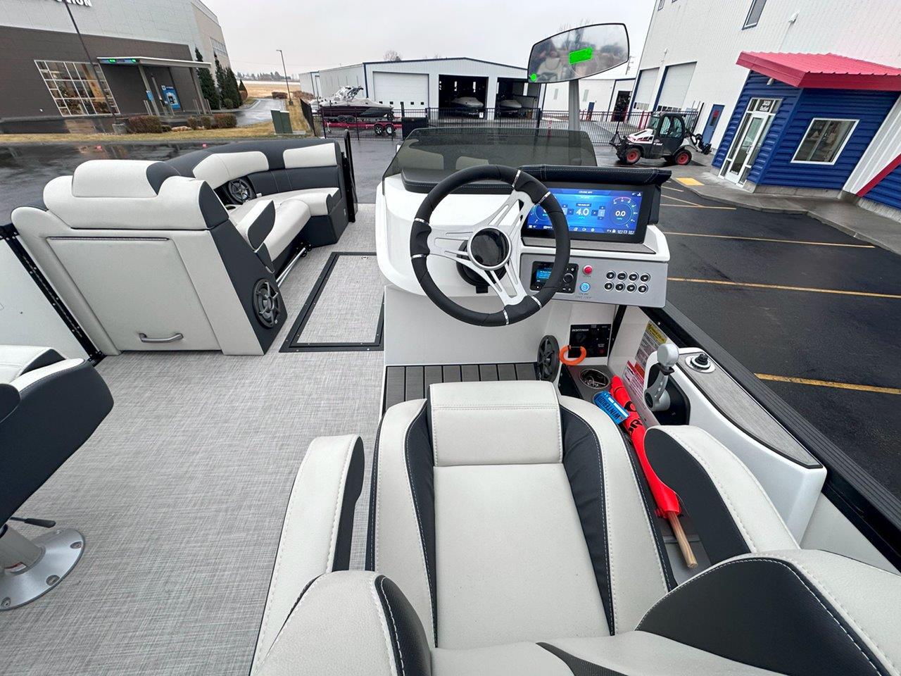 2024 Montara 25' Surf Boss
