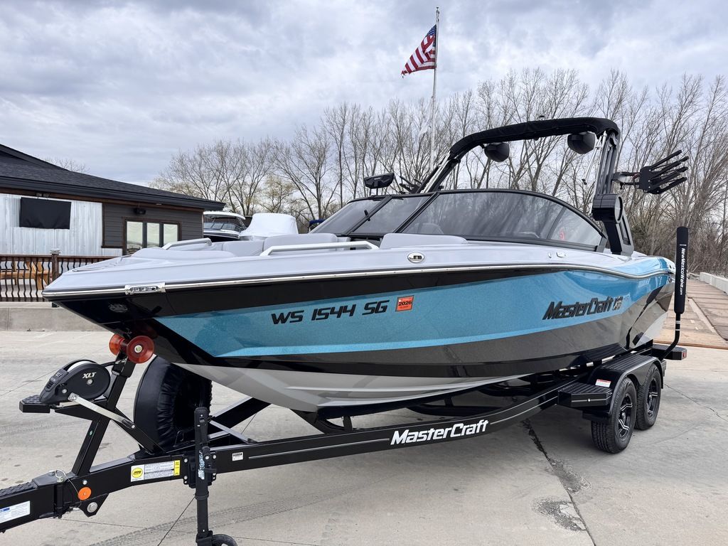 2022 MasterCraft XT21