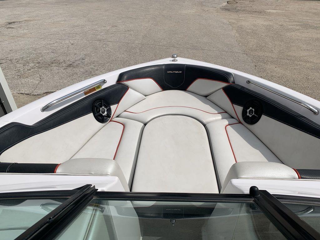 2012 Nautique 230