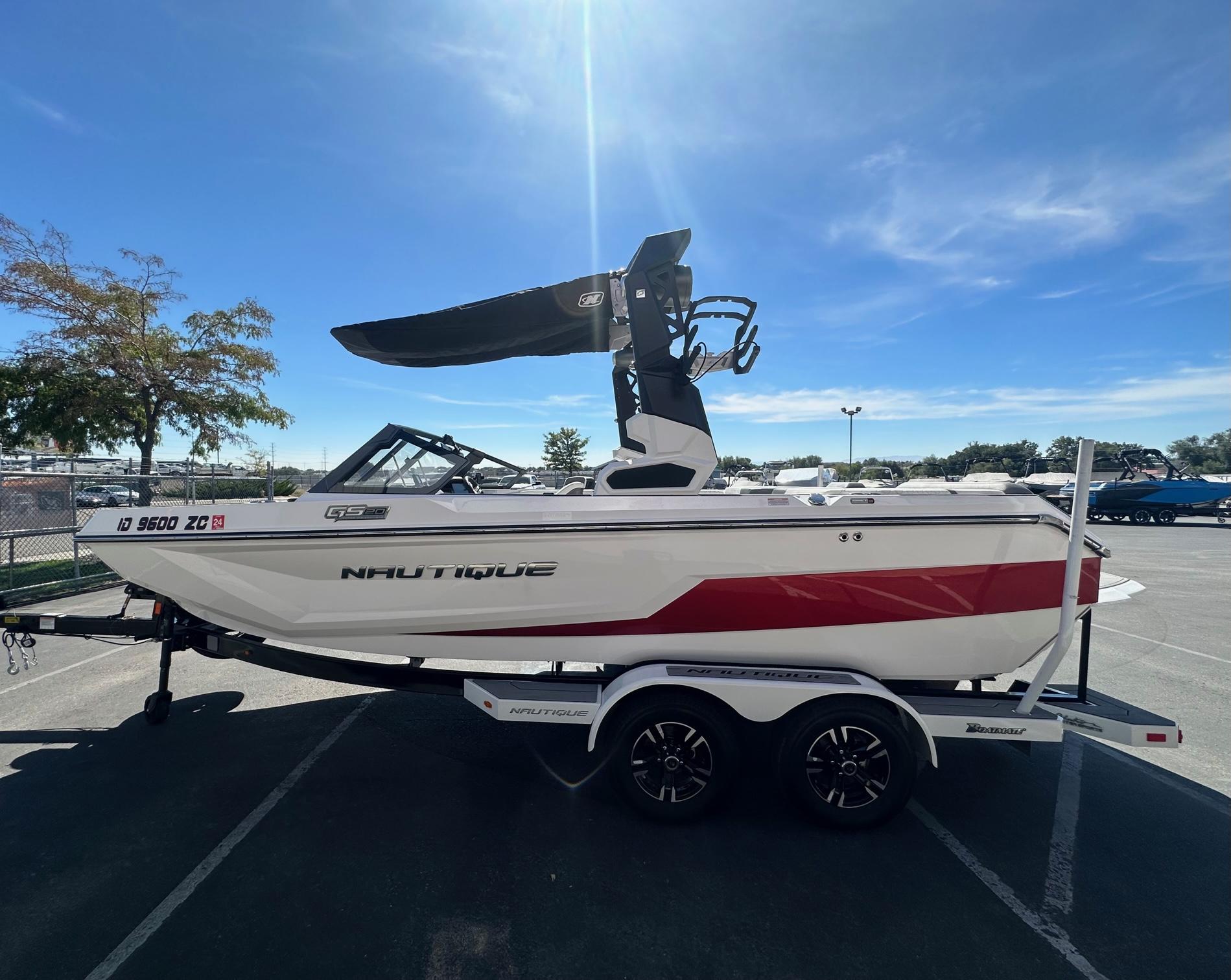 boat.Title