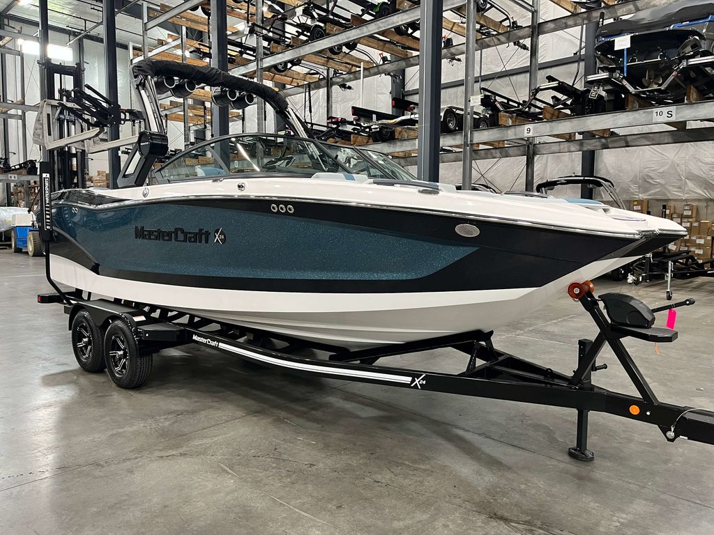 2025 MasterCraft X24