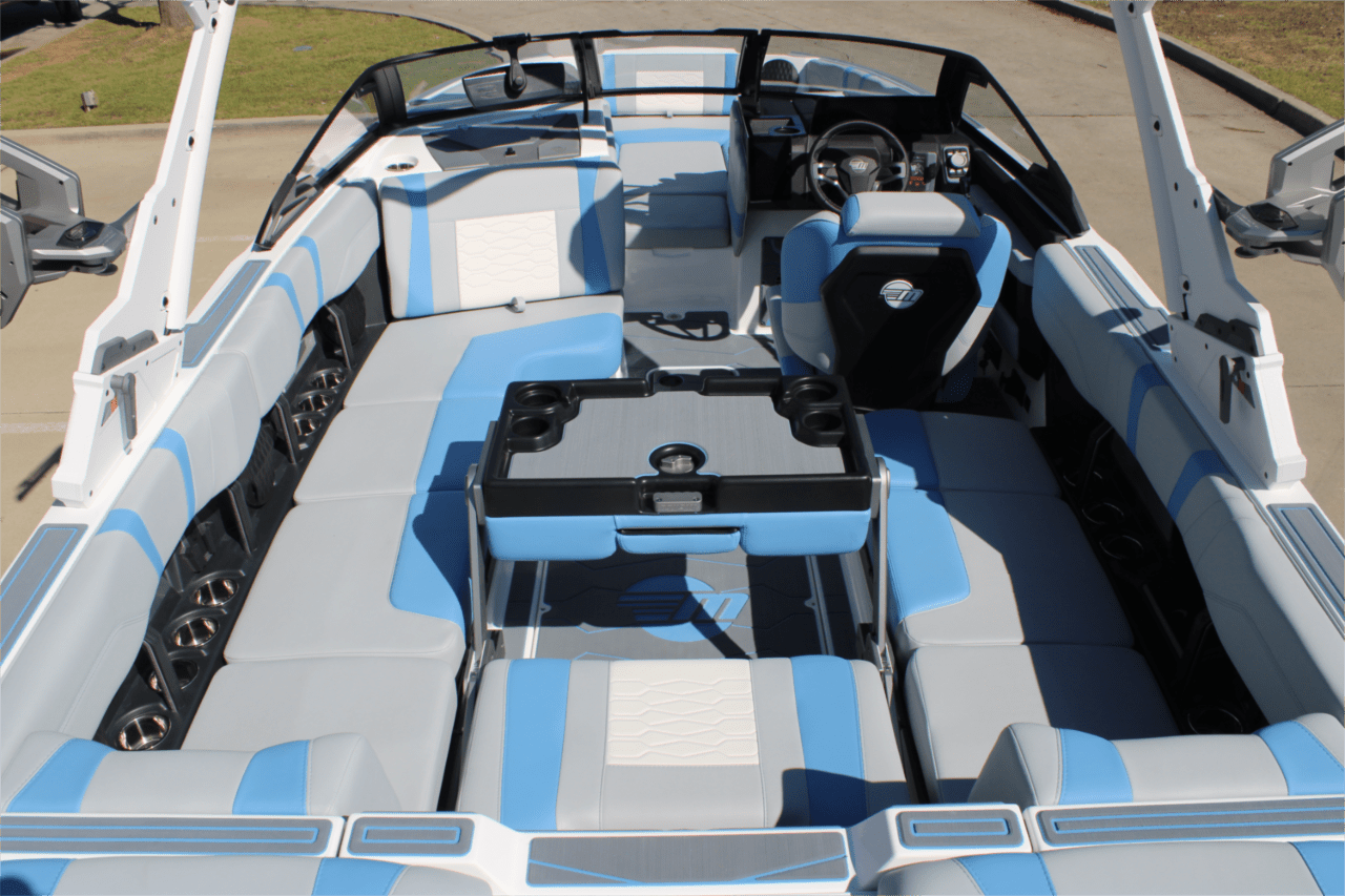 2025 Malibu 23 MXZ