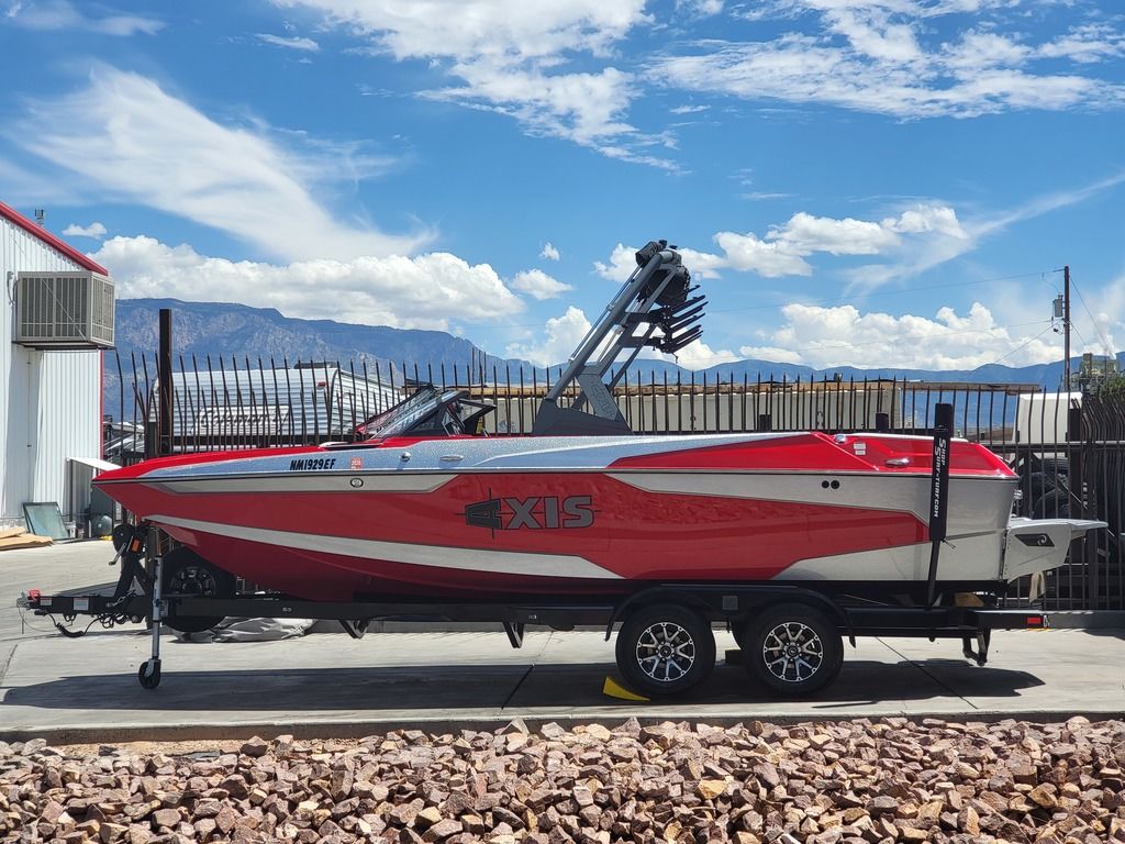 boat.Title