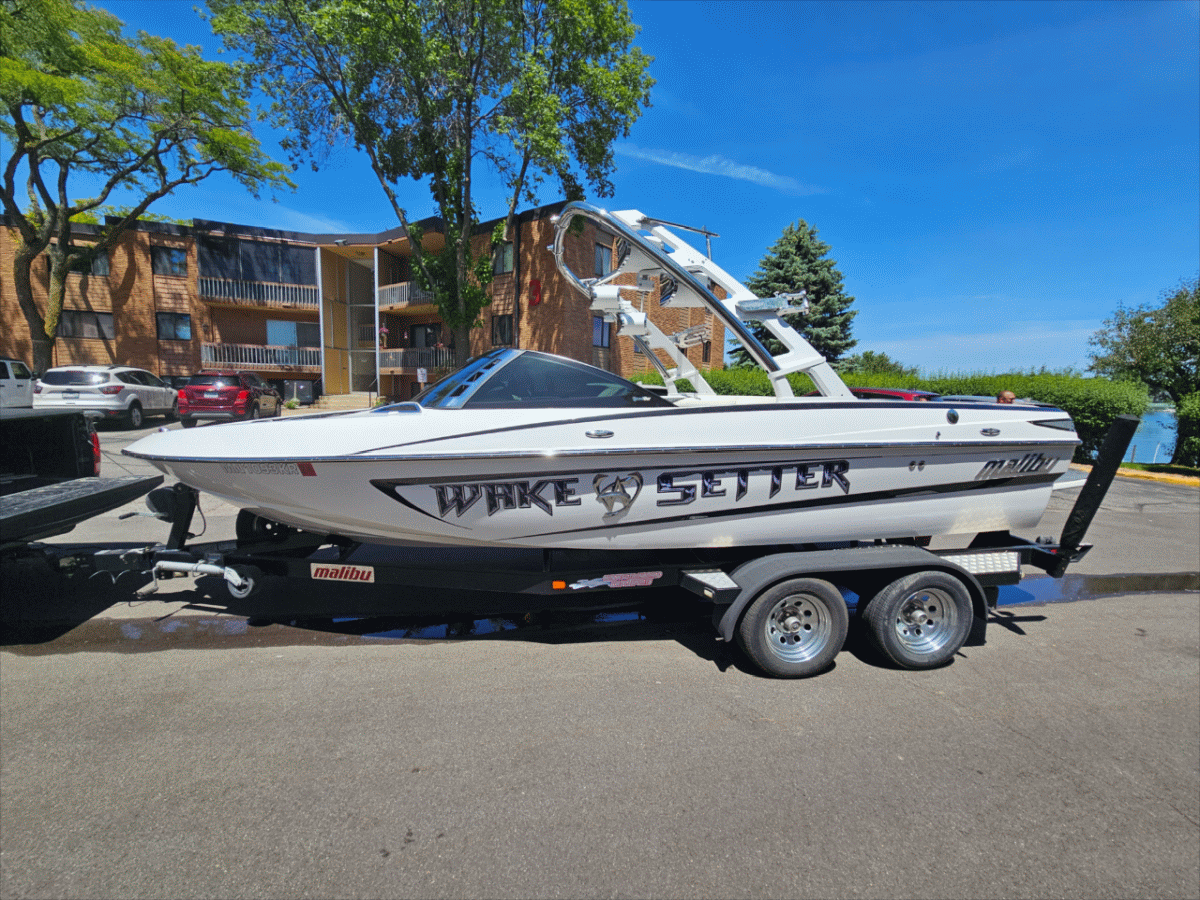2010 Malibu wakesetter 21 vlx Icon