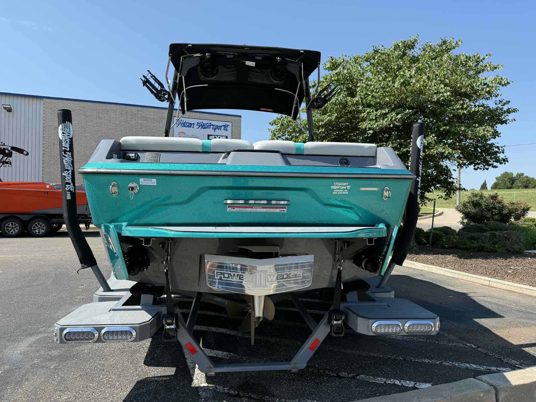 2021 Axis A22