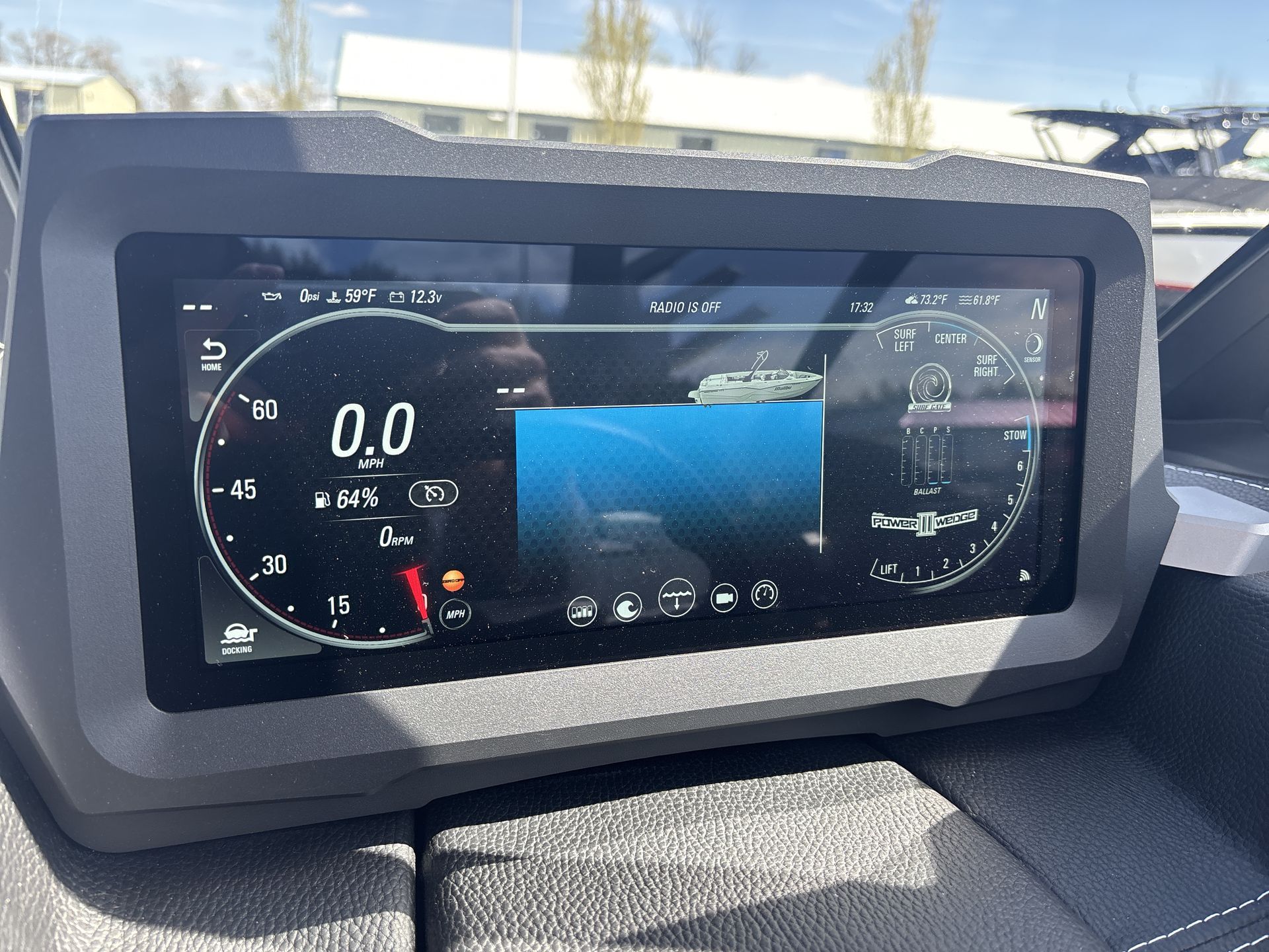2024 Malibu 25 LSV