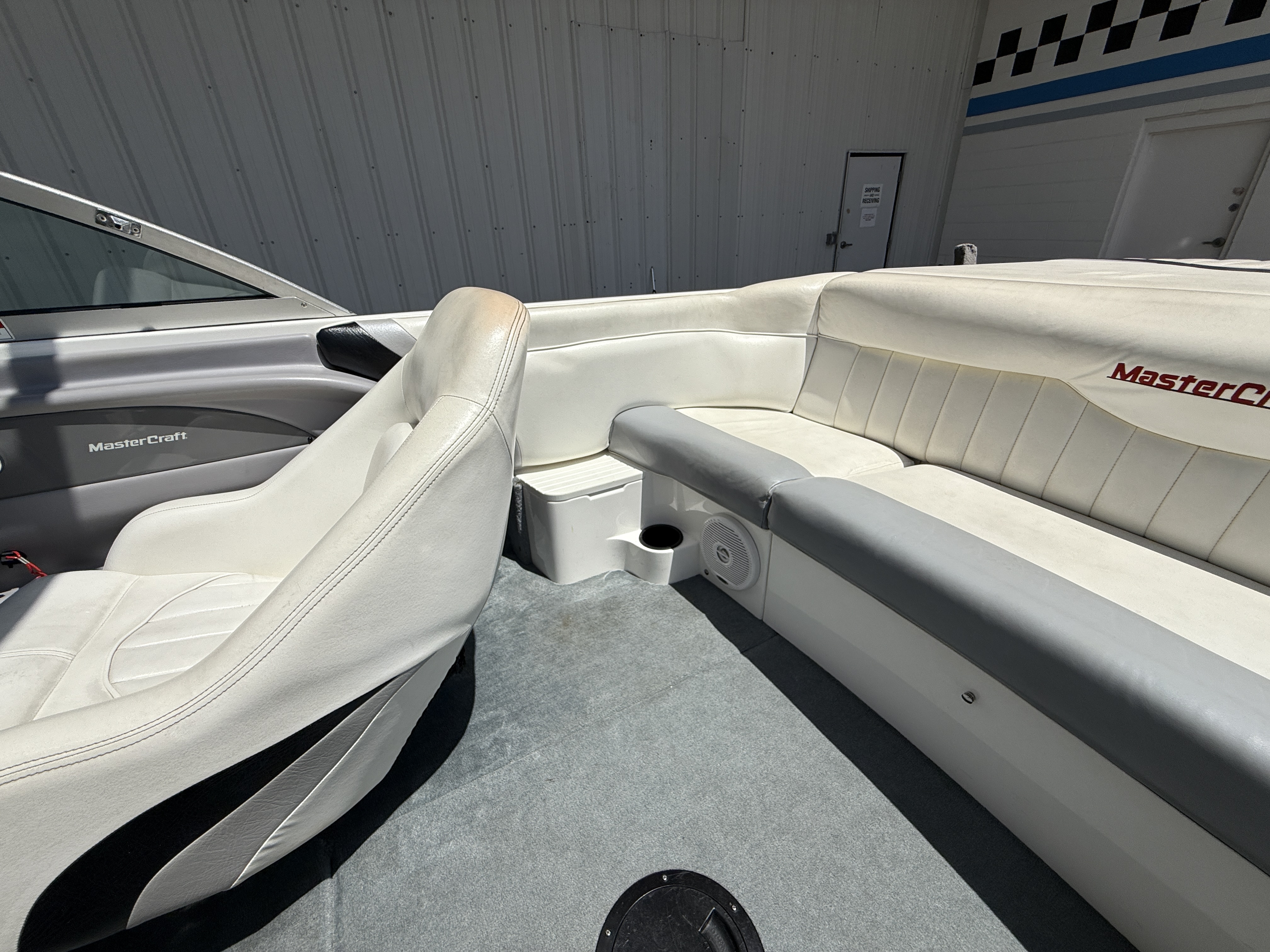 2024 Nautique G21