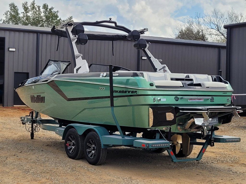 2024 Malibu 23 MXZ