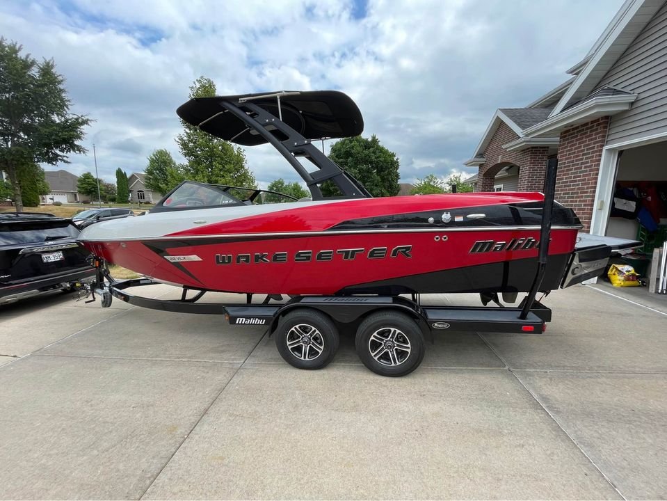 2015 Malibu Wakesetter 22-VLX