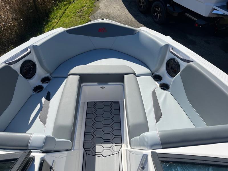 2025 MasterCraft NXT21