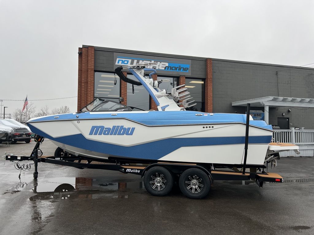 2025 Malibu Boats M230