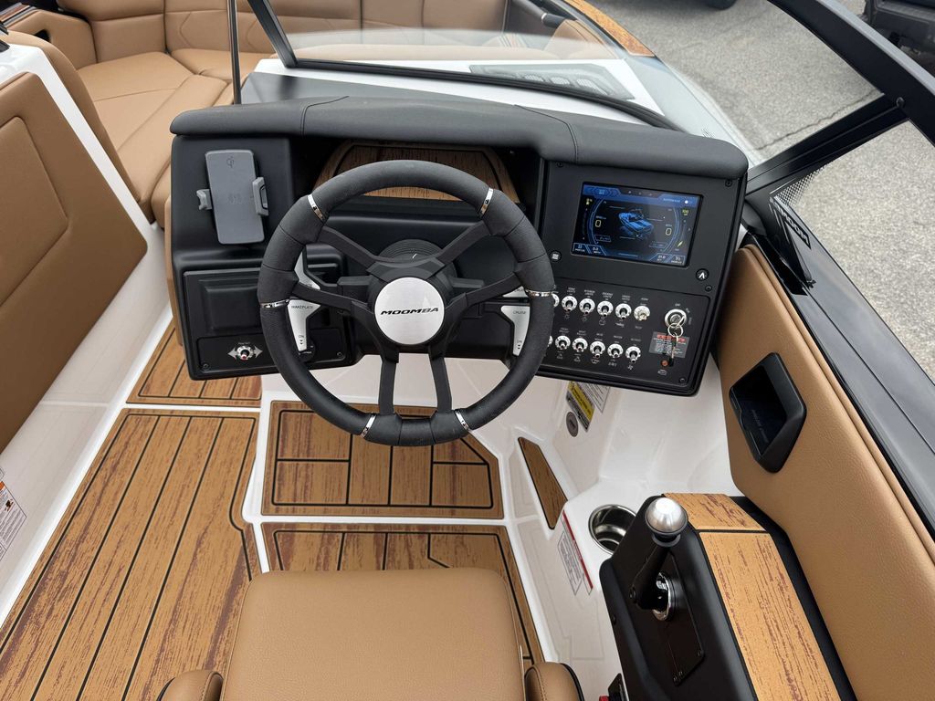 2025 MOOMBA Tykon
