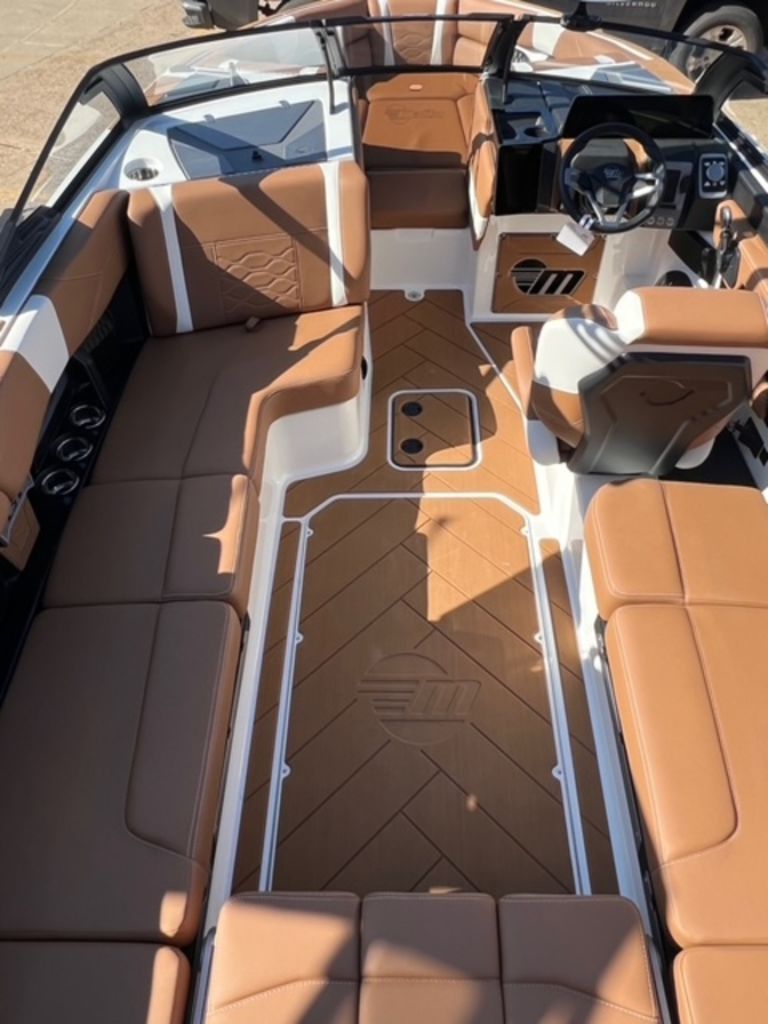 2025 Malibu Boats 23 LSV
