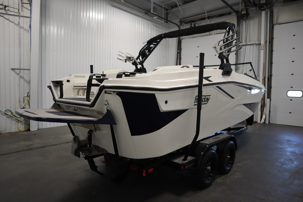 2024 Heyday Wake Boats H22