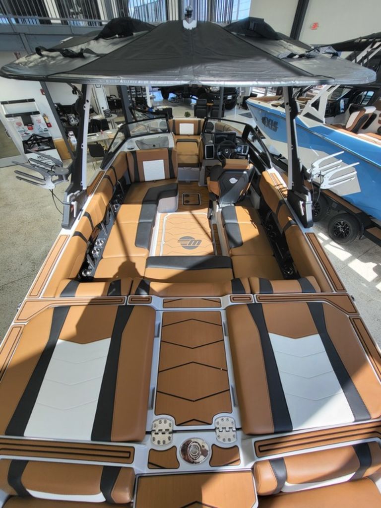 2024 Malibu Boats 23 MXZ