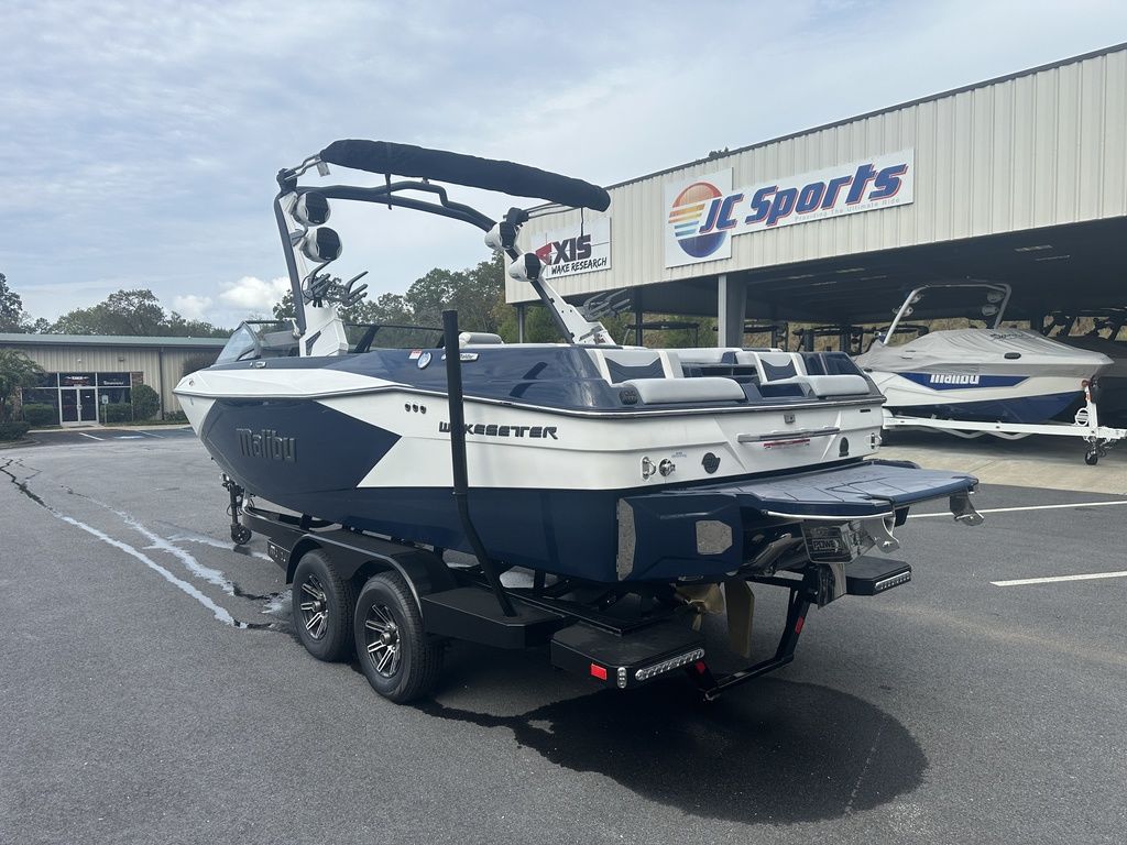 2025 Malibu Boats 23 LSV