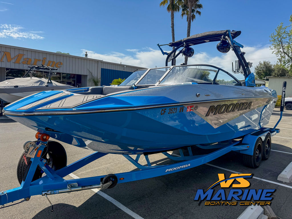 2022 MOOMBA Makai