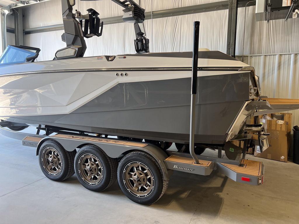 2024 Nautique G23