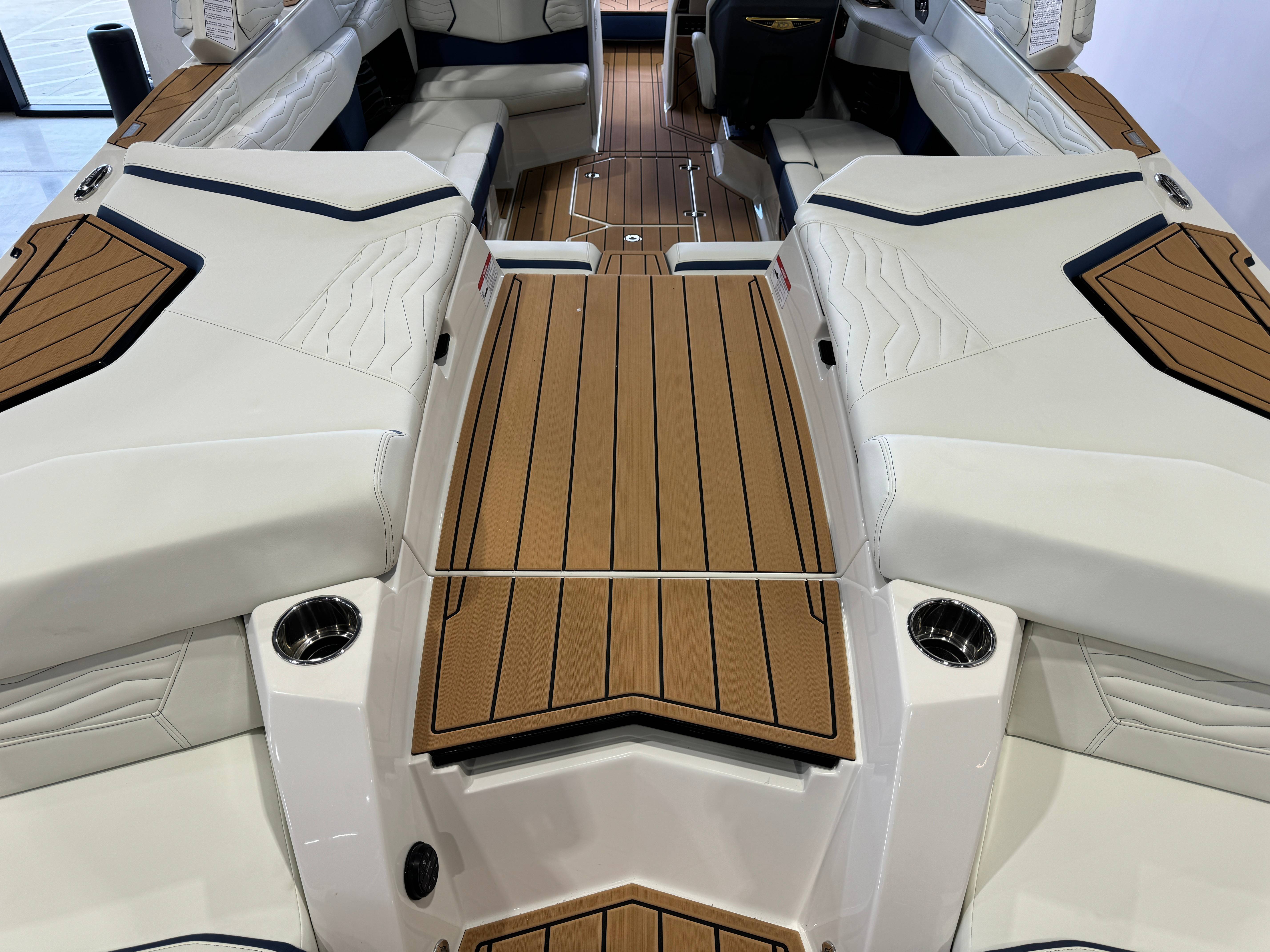 2025 Nautique Super Air Nautique G23