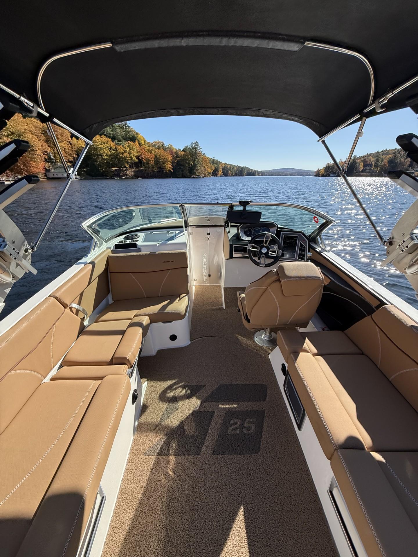 2019 MasterCraft XT25