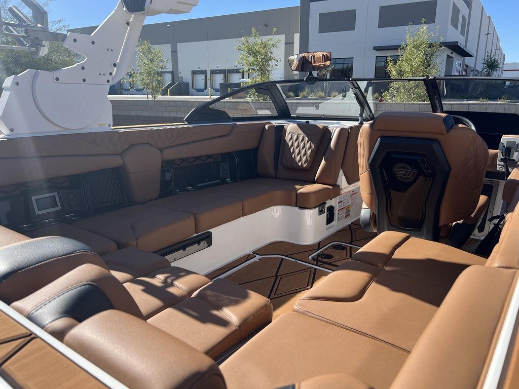 2025 Malibu Boats M230
