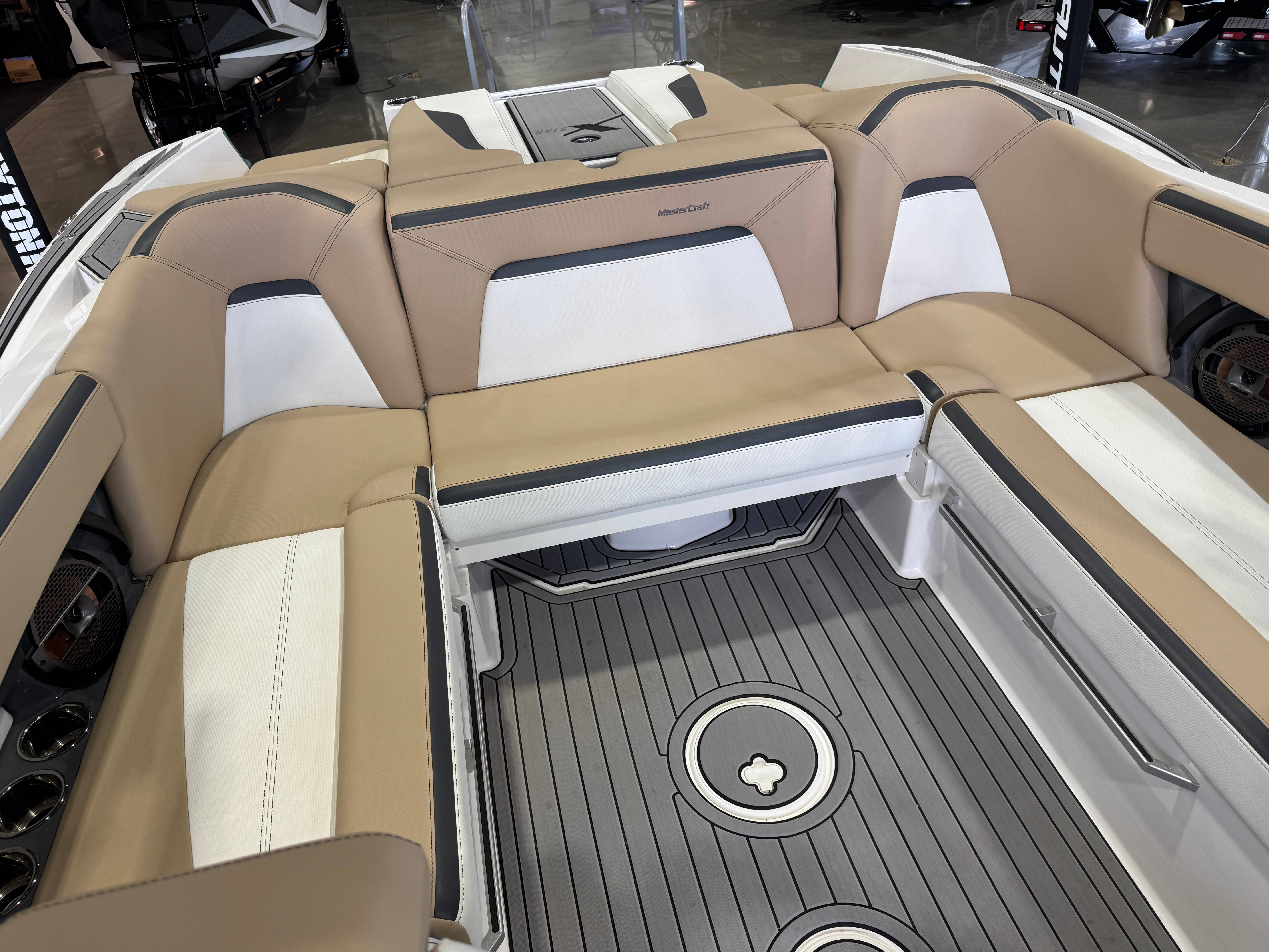 2022 MasterCraft XSTAR S