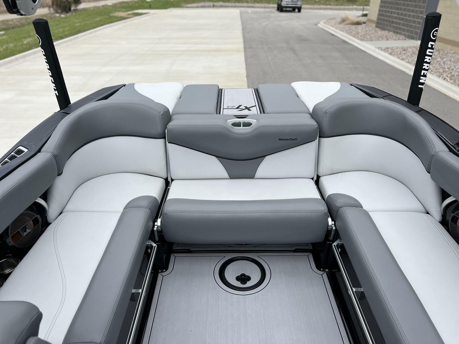 2019 MasterCraft XT23