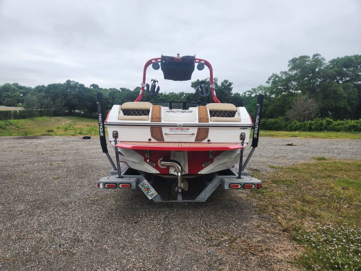 2021 Nautique GS24