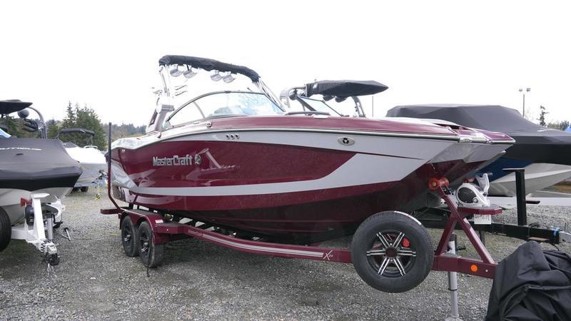 2023 MasterCraft X24