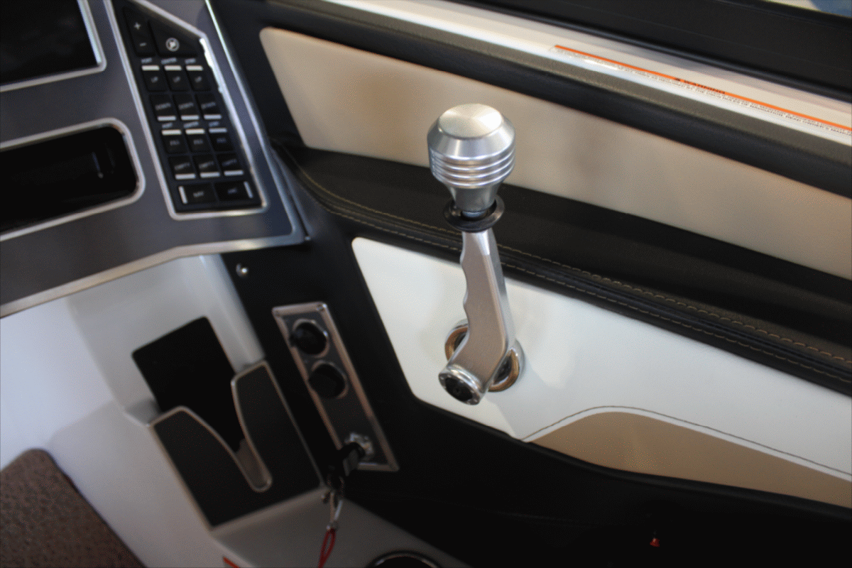 2023 MasterCraft XT20